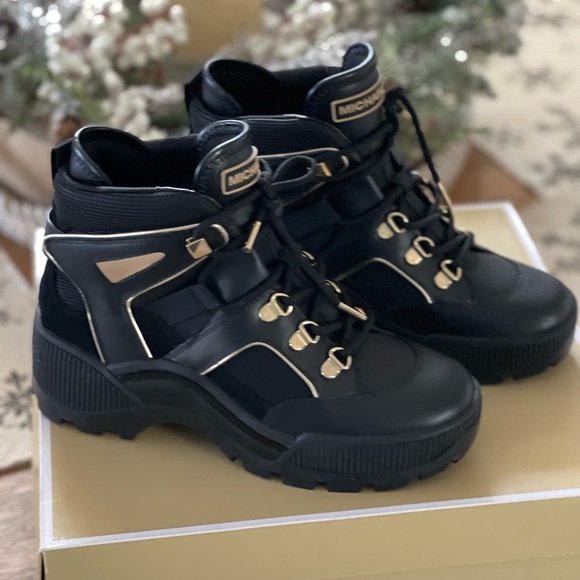 Michael Kors Fashion Hiking Boots Size 6.5 - Picture 3 of 6